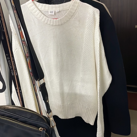 GAP sweater - Picture 3 of 8